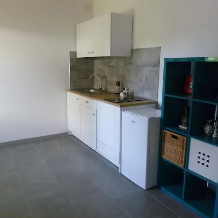 La Casetta Nel Bosco Apartment *